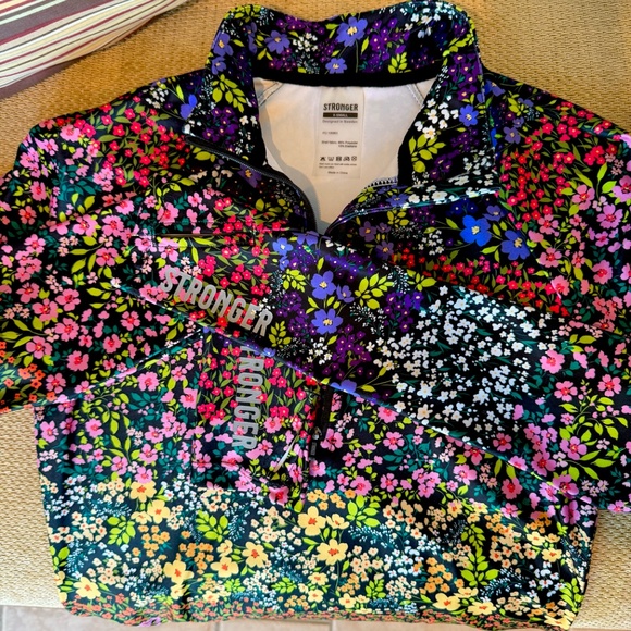 STRONGER Pace Multi Floral half zip - XS - Like New $25 (gorgeous!) - Picture 2 of 3